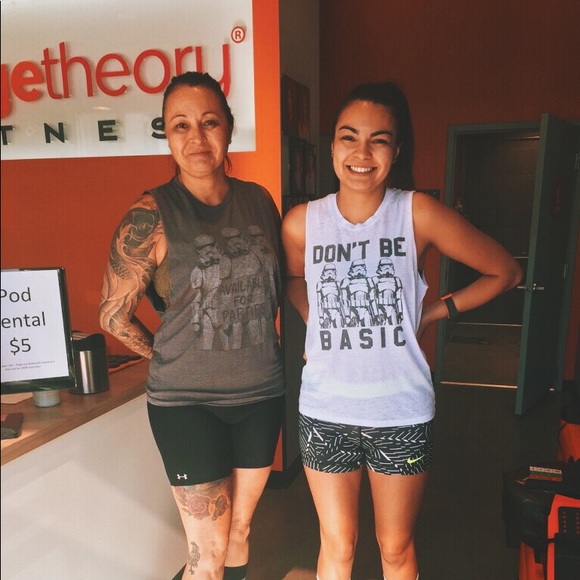 Meet Your Posher - Picture 8 of 10